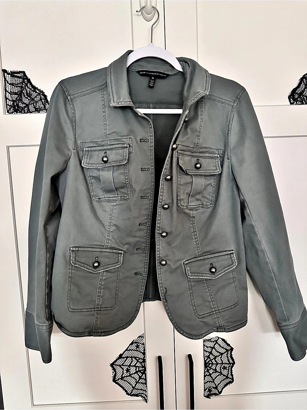 White House black Market Utility Jacket in Gray Size 10